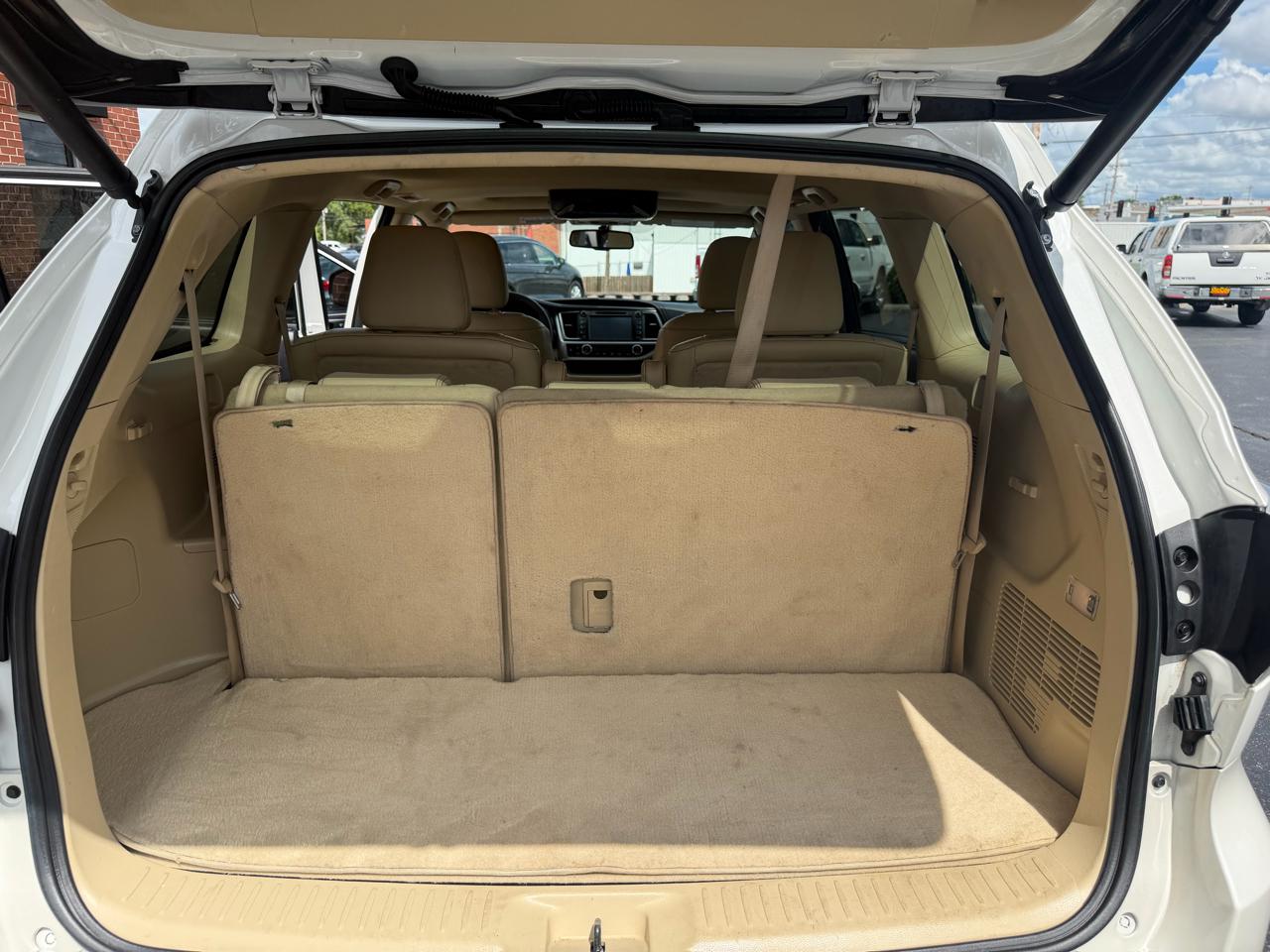 Toyota Highlander Limited FWD V6 2016
