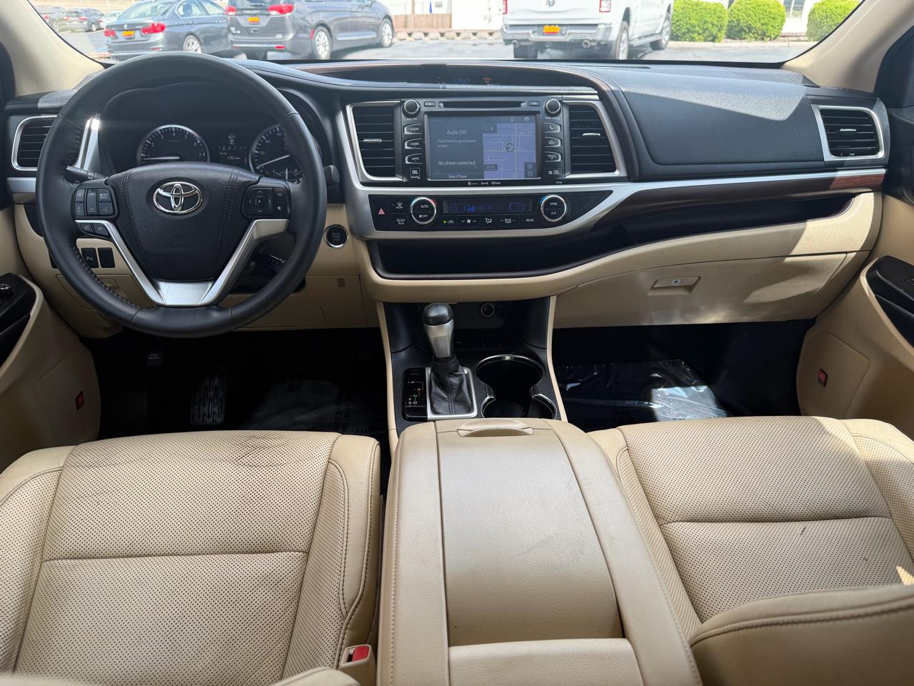 Toyota Highlander Limited FWD V6 2016