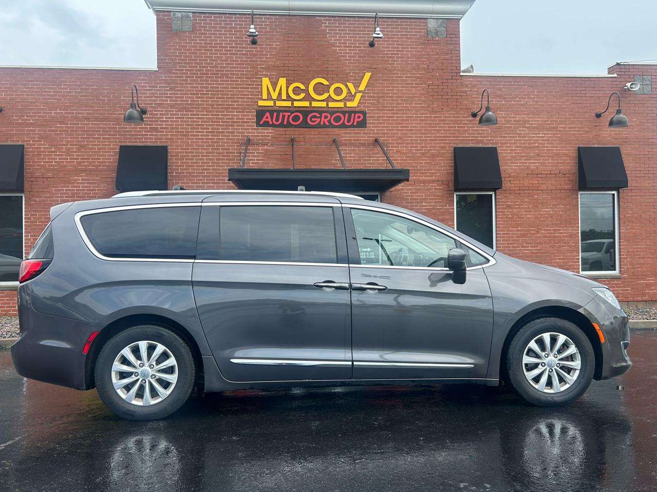 Chrysler Pacifica Touring L FWD 2018