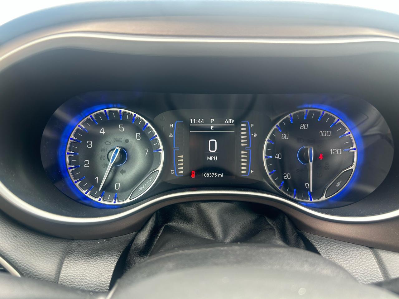 Chrysler Pacifica Touring L FWD 2018