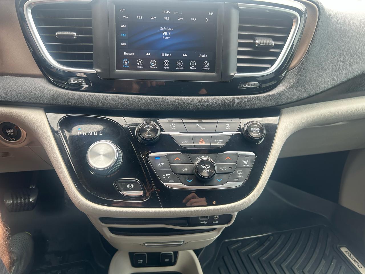 Chrysler Pacifica Touring L FWD 2018