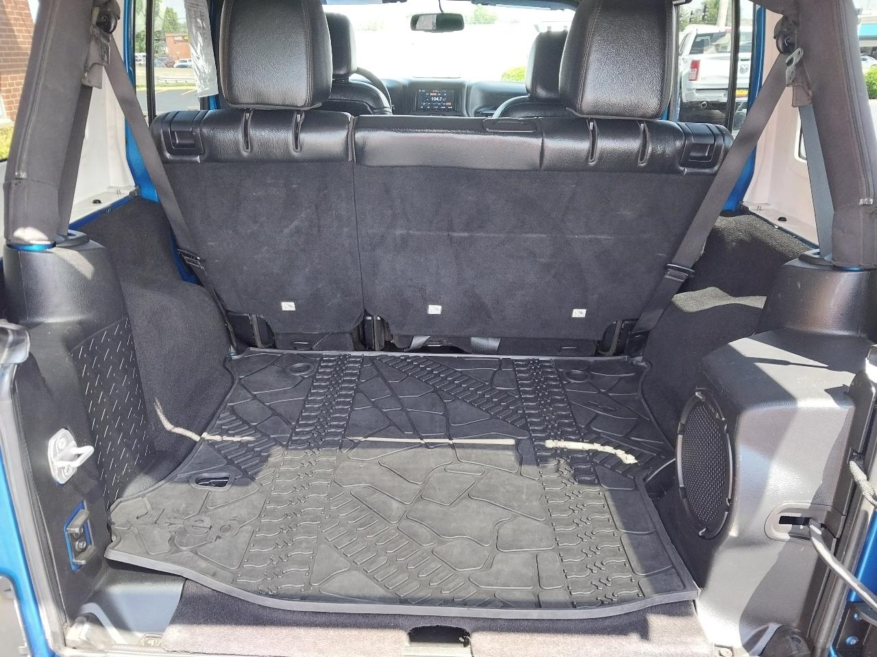 Jeep Wrangler Unlimited 4WD 4dr Altitude 2014