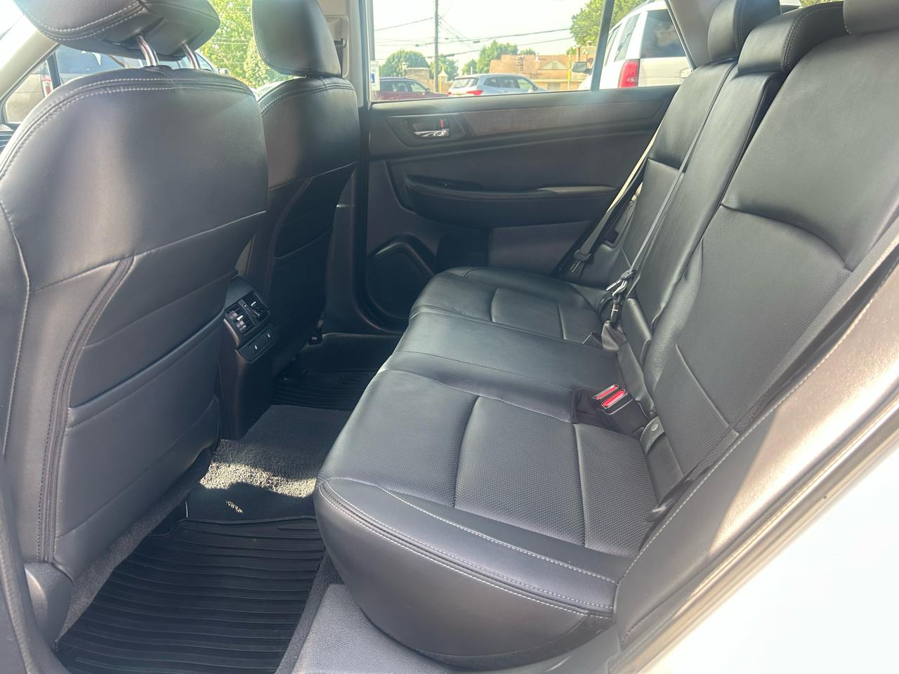Subaru Outback 4dr Wgn 2.5i Limited 2016