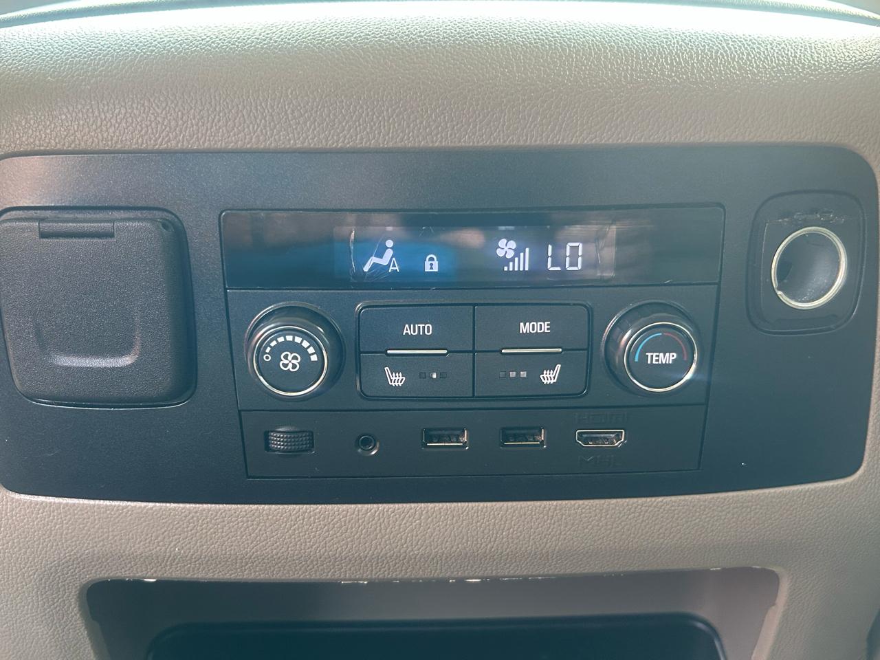 Chevrolet Tahoe 4WD 4dr LT 2018
