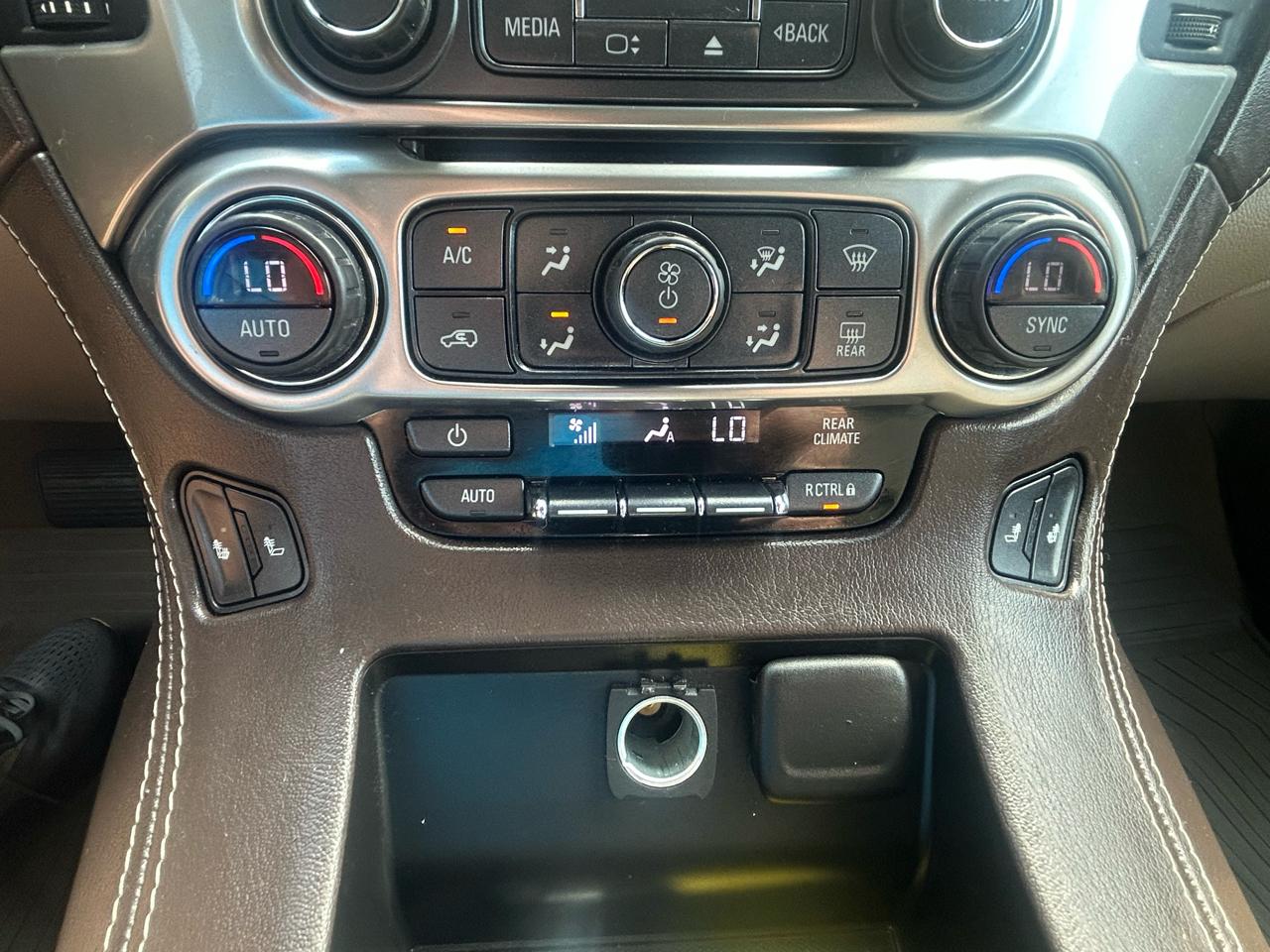 Chevrolet Tahoe 4WD 4dr LT 2018