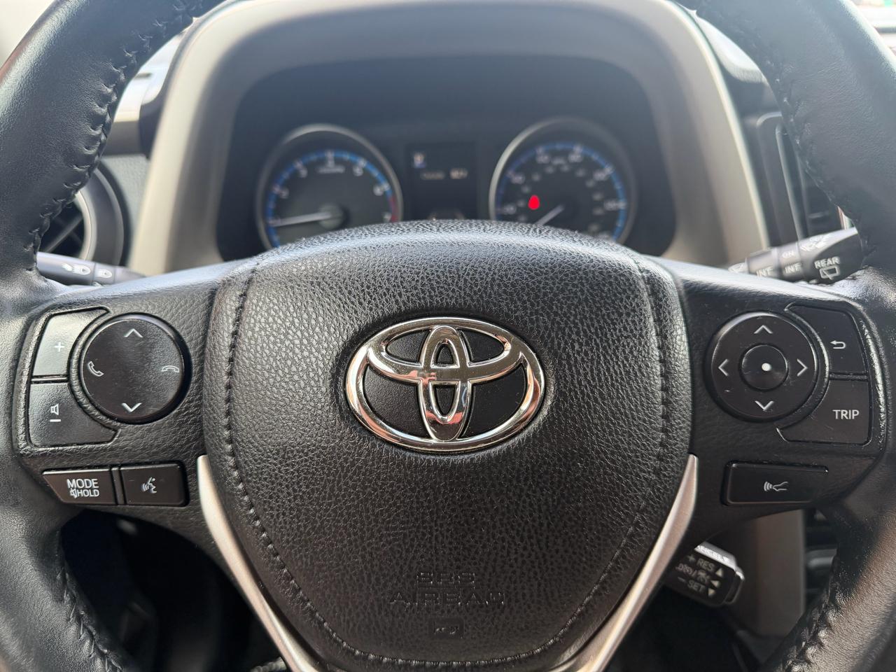 Toyota RAV4 Adventure AWD (Natl) 2018