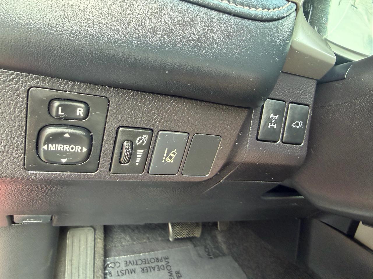 Toyota RAV4 Adventure AWD (Natl) 2018