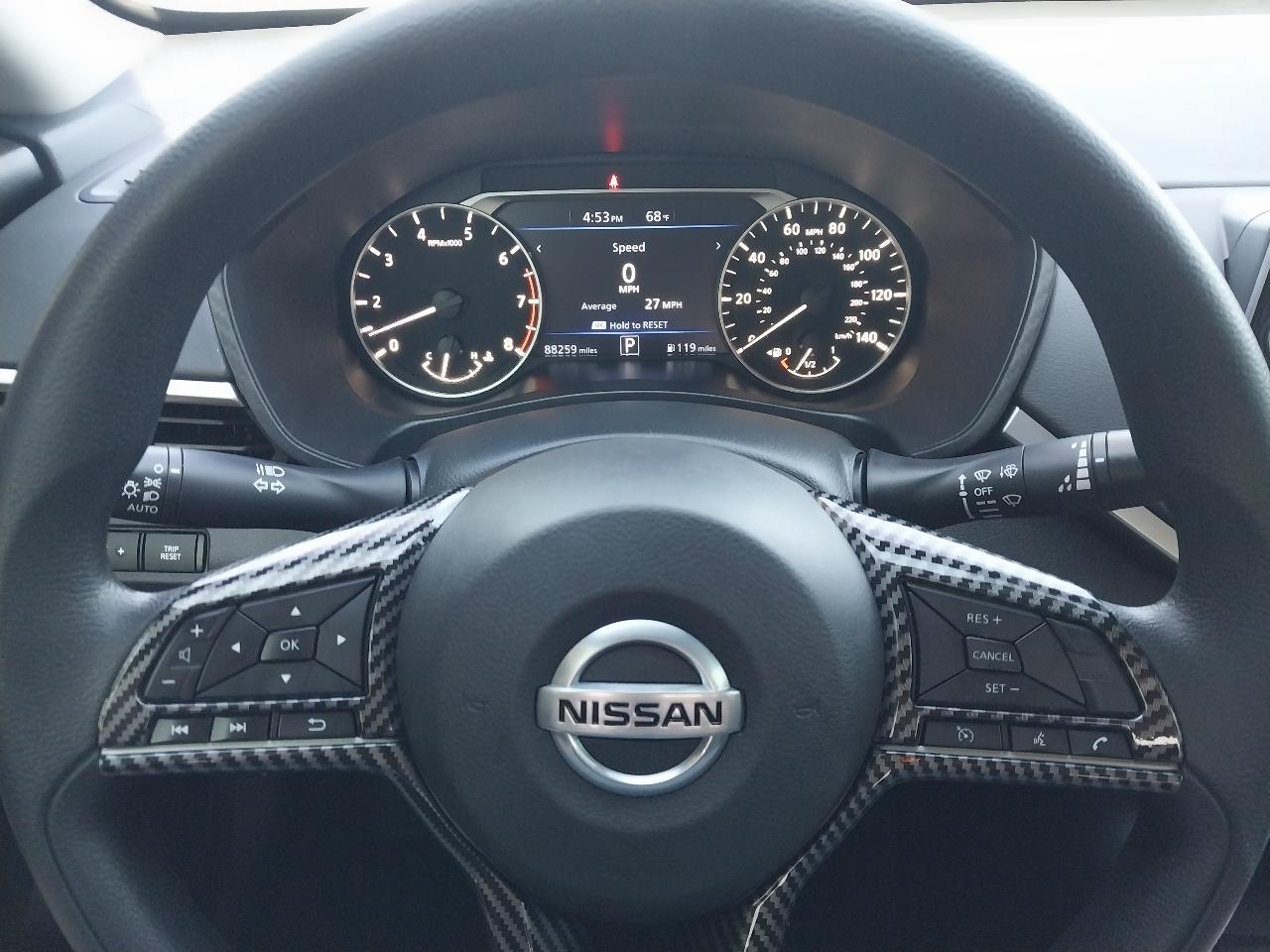 Nissan Altima 2.5 SV Sedan 2021
