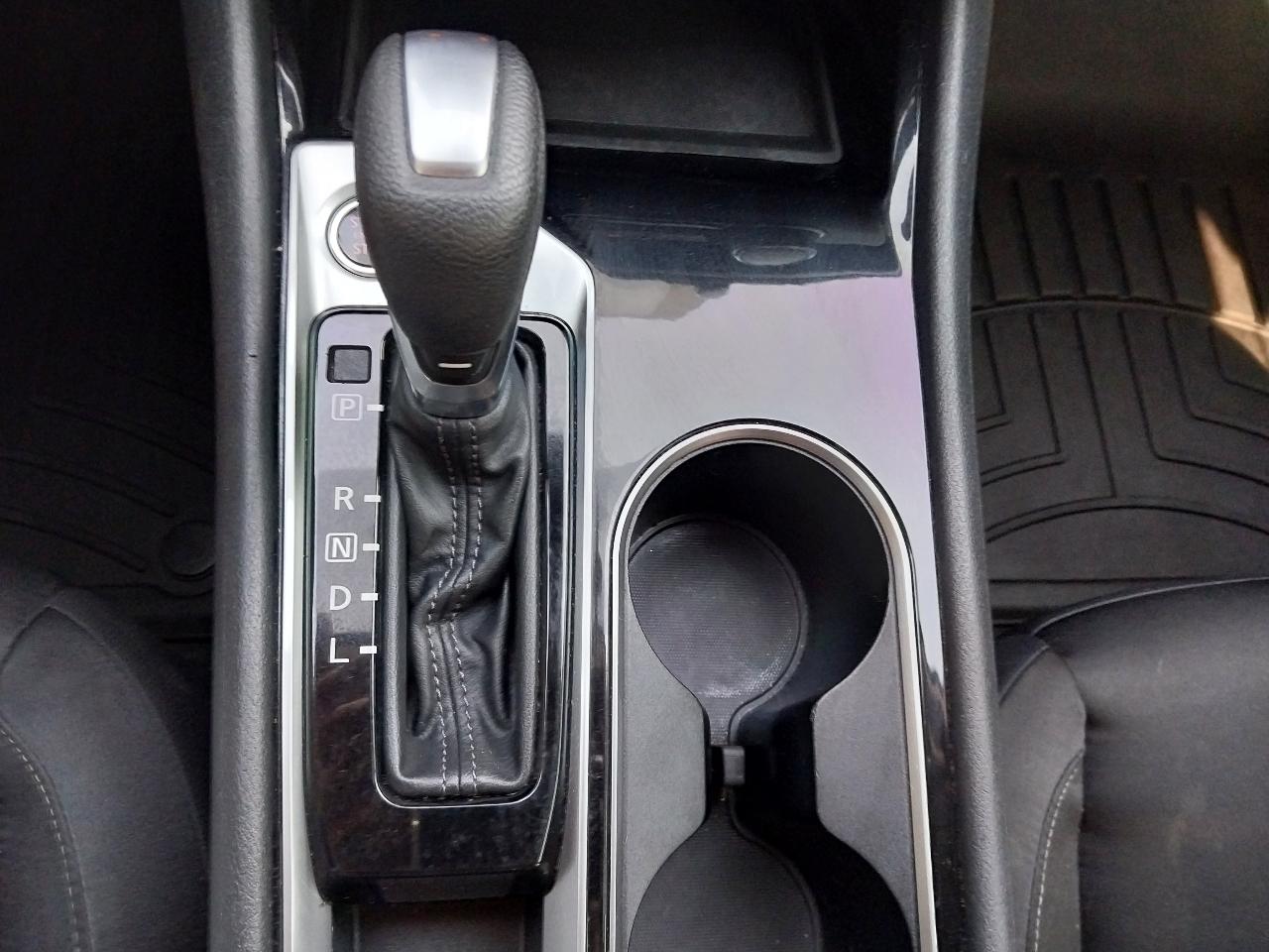 Nissan Altima 2.5 SV Sedan 2021