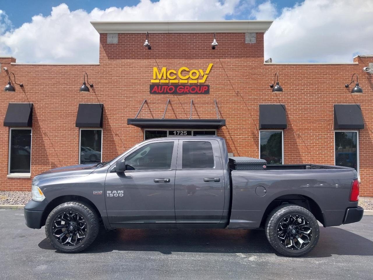 RAM 1500 Tradesman Quad Cab 4WD 2018