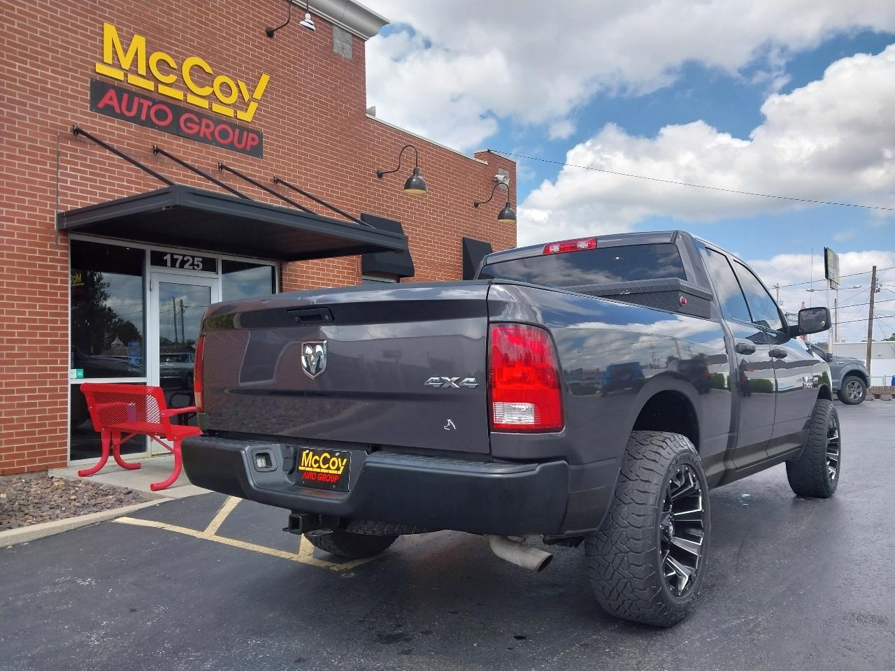 RAM 1500 Tradesman Quad Cab 4WD 2018