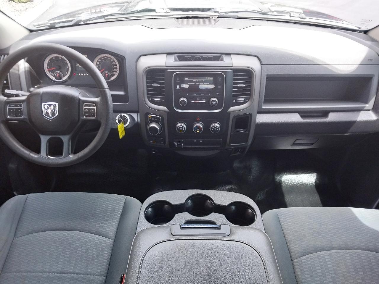 RAM 1500 Tradesman Quad Cab 4WD 2018