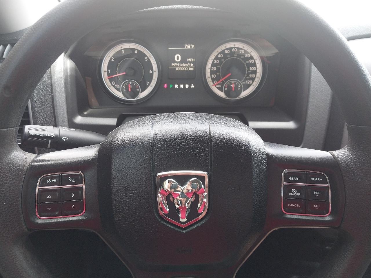RAM 1500 Tradesman Quad Cab 4WD 2018
