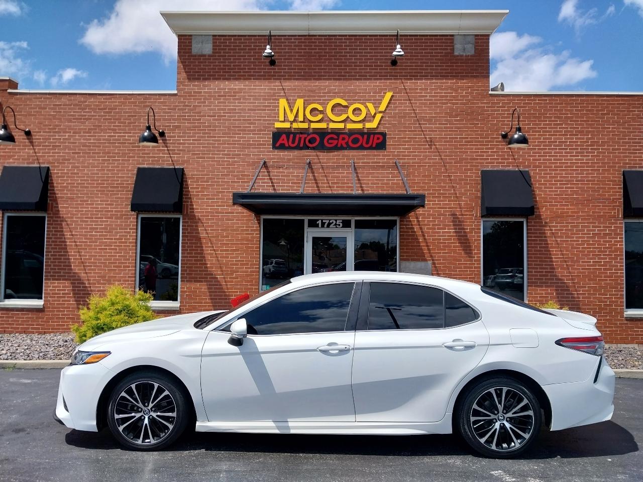 Toyota Camry XLE Auto (Natl) 2018