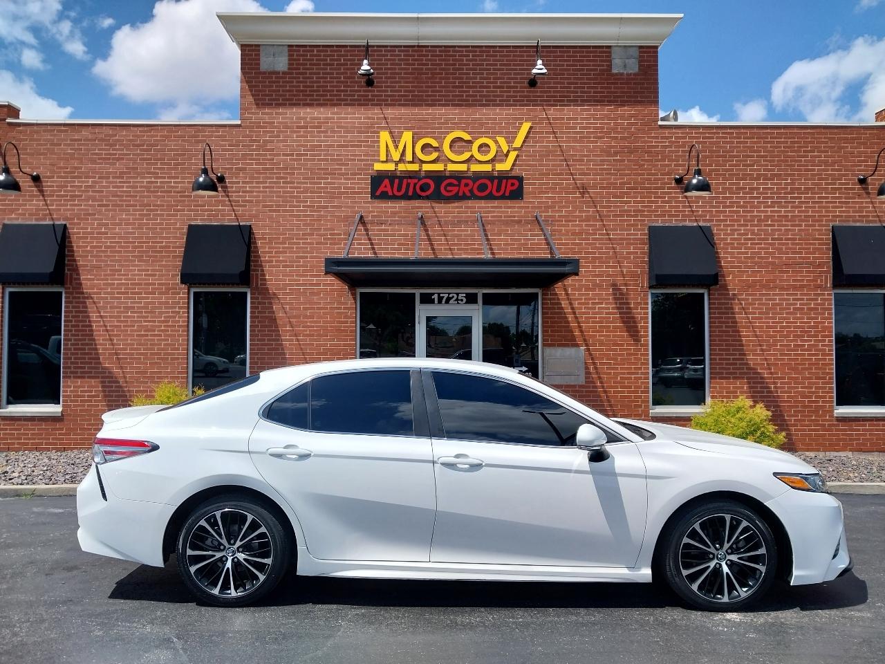 Toyota Camry XLE Auto (Natl) 2018