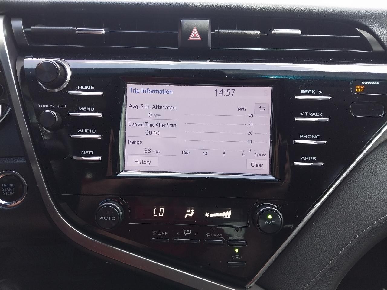 Toyota Camry XLE Auto (Natl) 2018