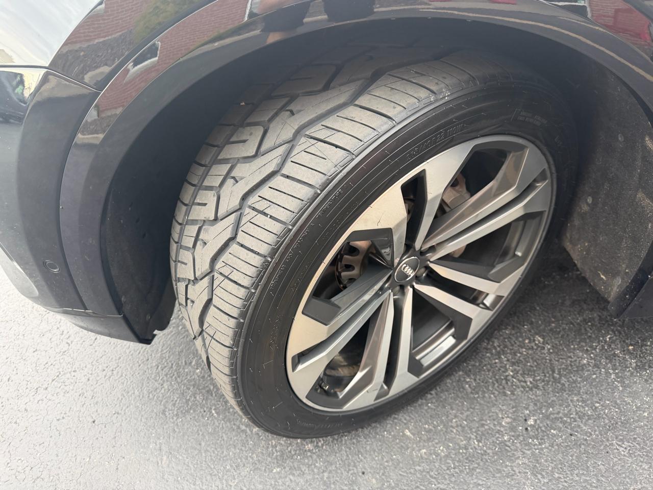 Audi Q8 Prestige 55 TFSI quattro 2019
