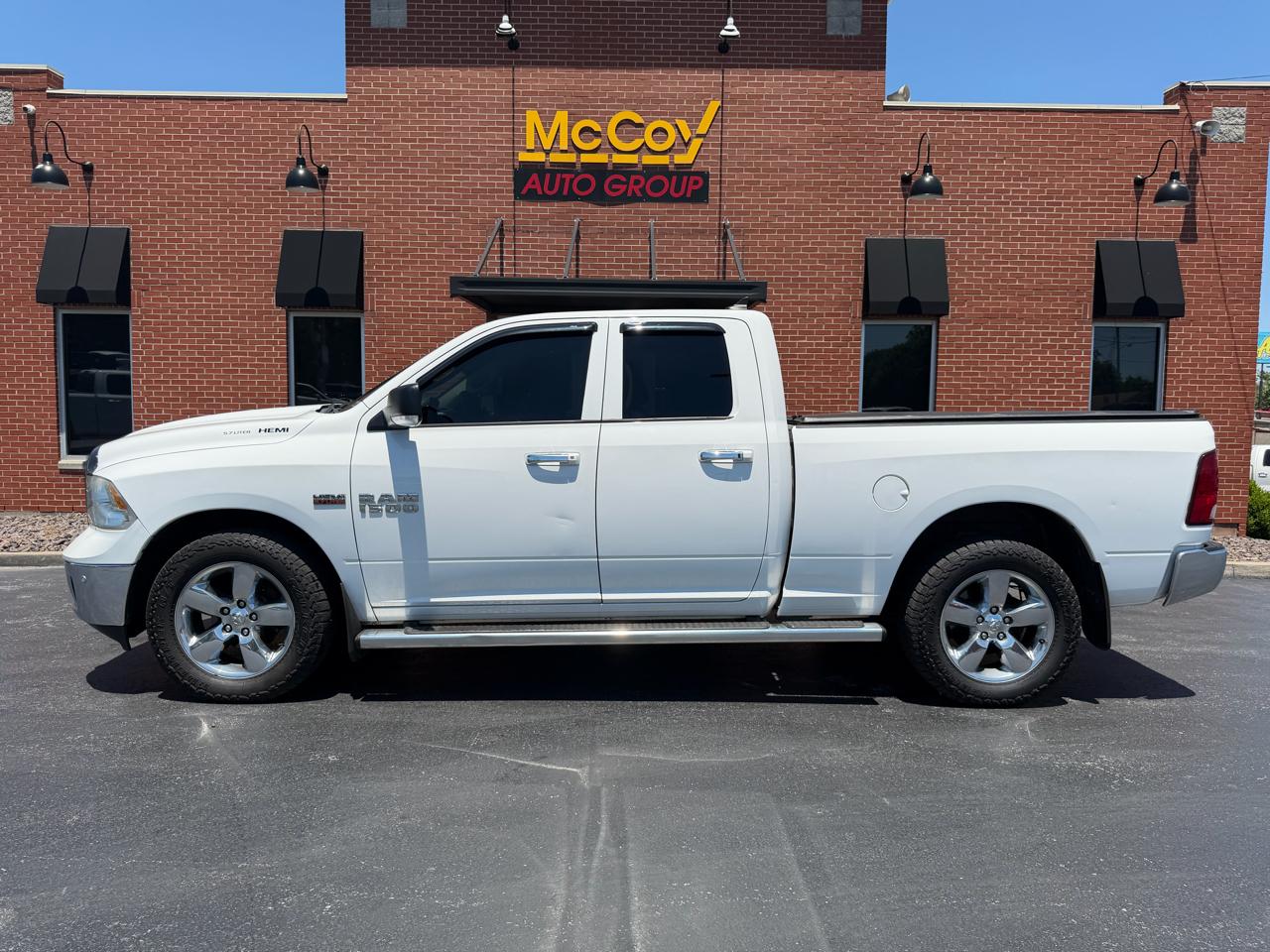RAM 1500 4WD Quad Cab 140.5" Big Horn 2015