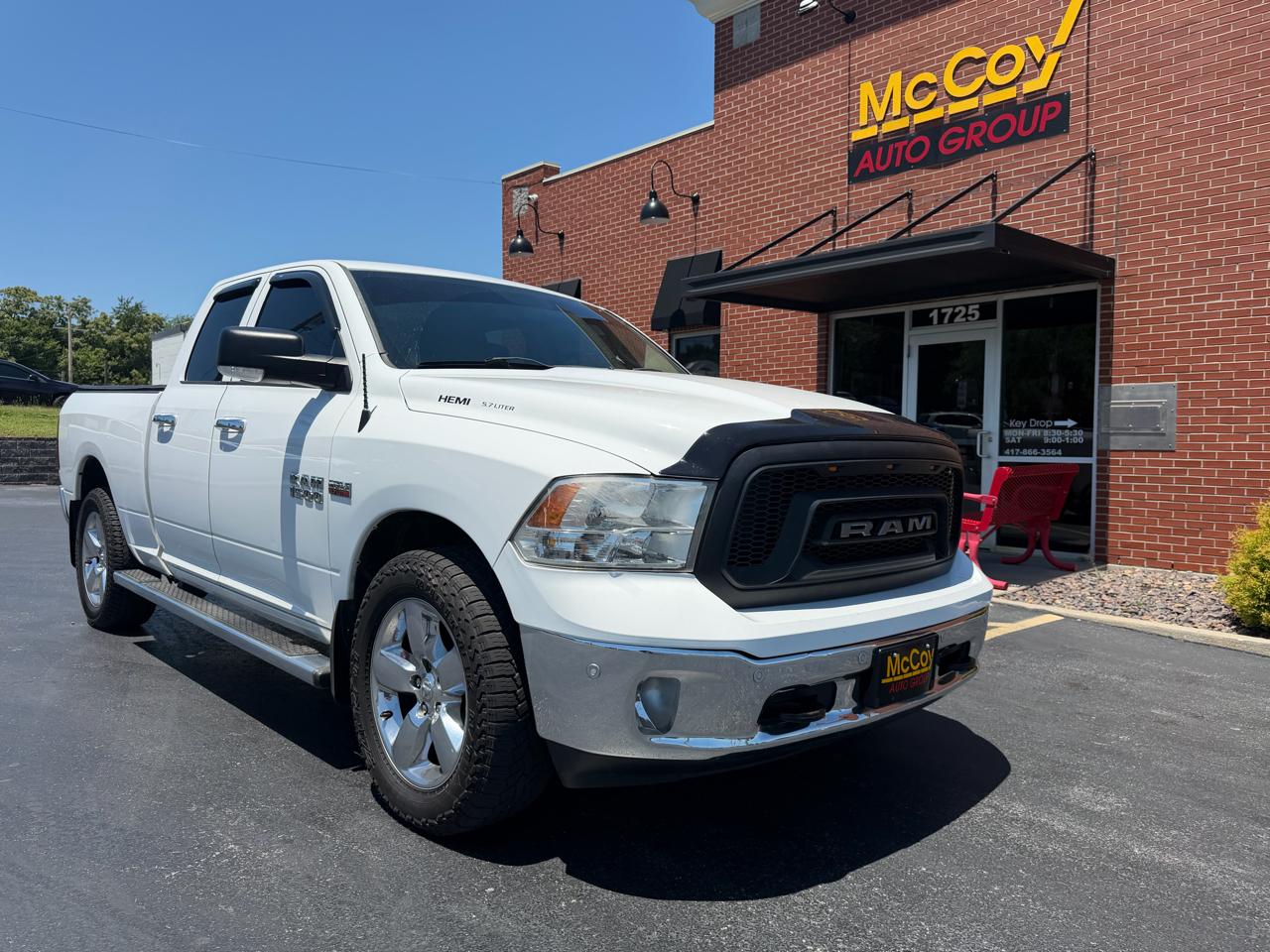 RAM 1500 4WD Quad Cab 140.5" Big Horn 2015