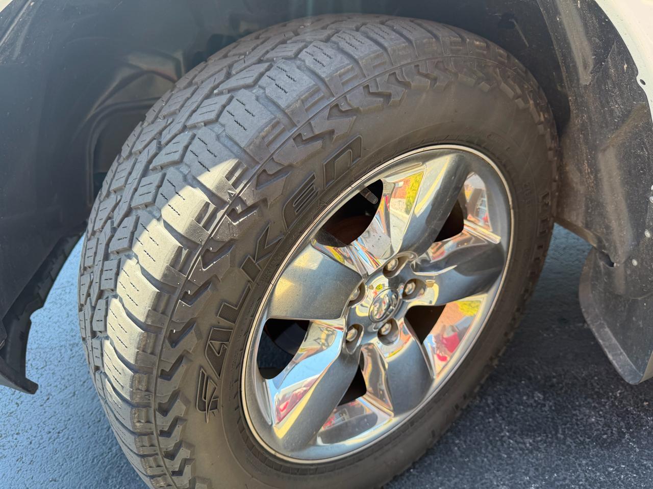RAM 1500 4WD Quad Cab 140.5" Big Horn 2015