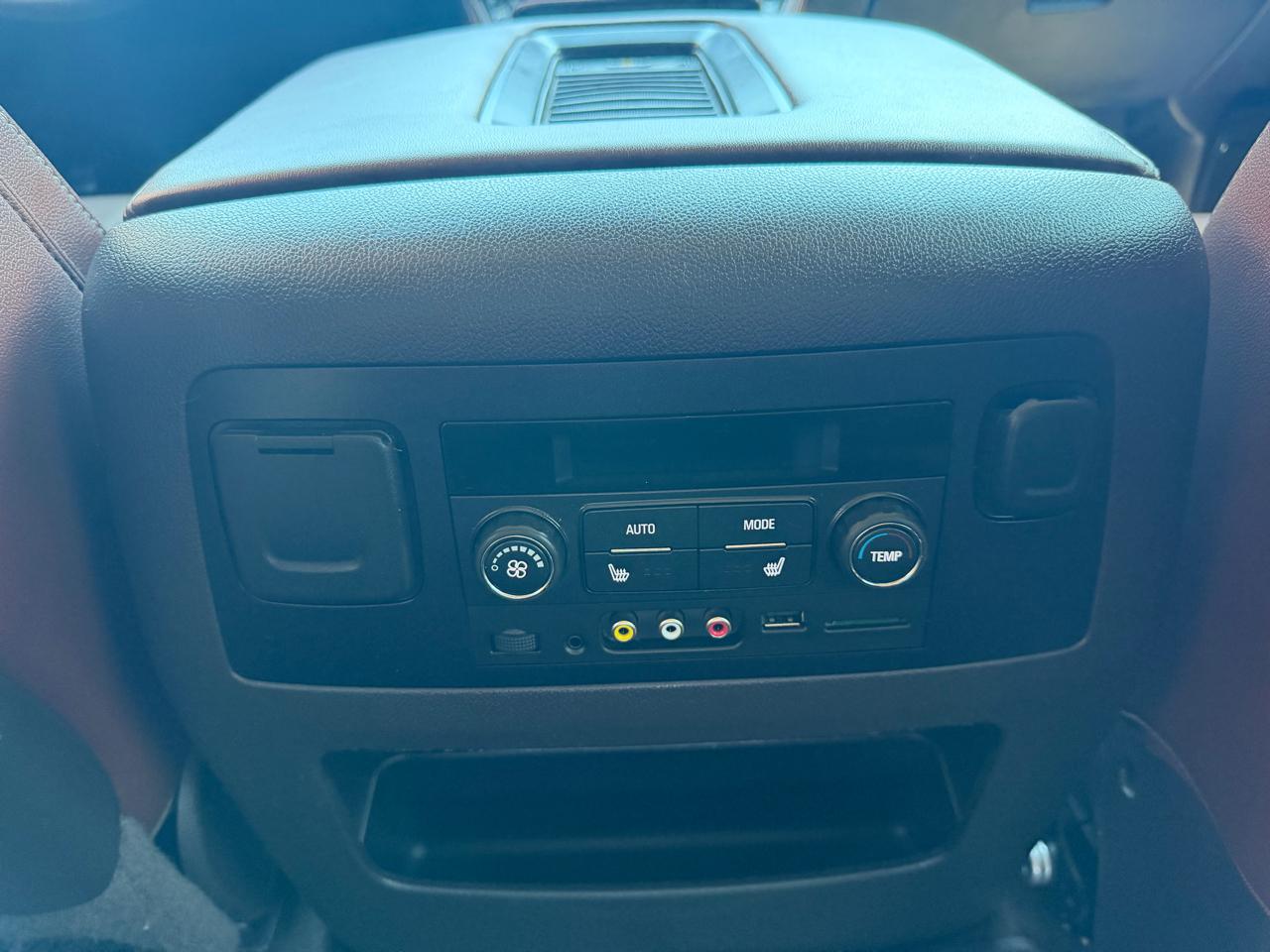 Chevrolet Tahoe 4WD 4dr LTZ 2015