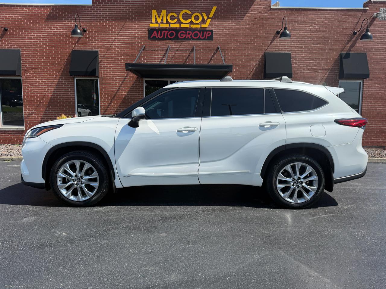 Toyota Highlander Hybrid Limited AWD (Natl) 2022
