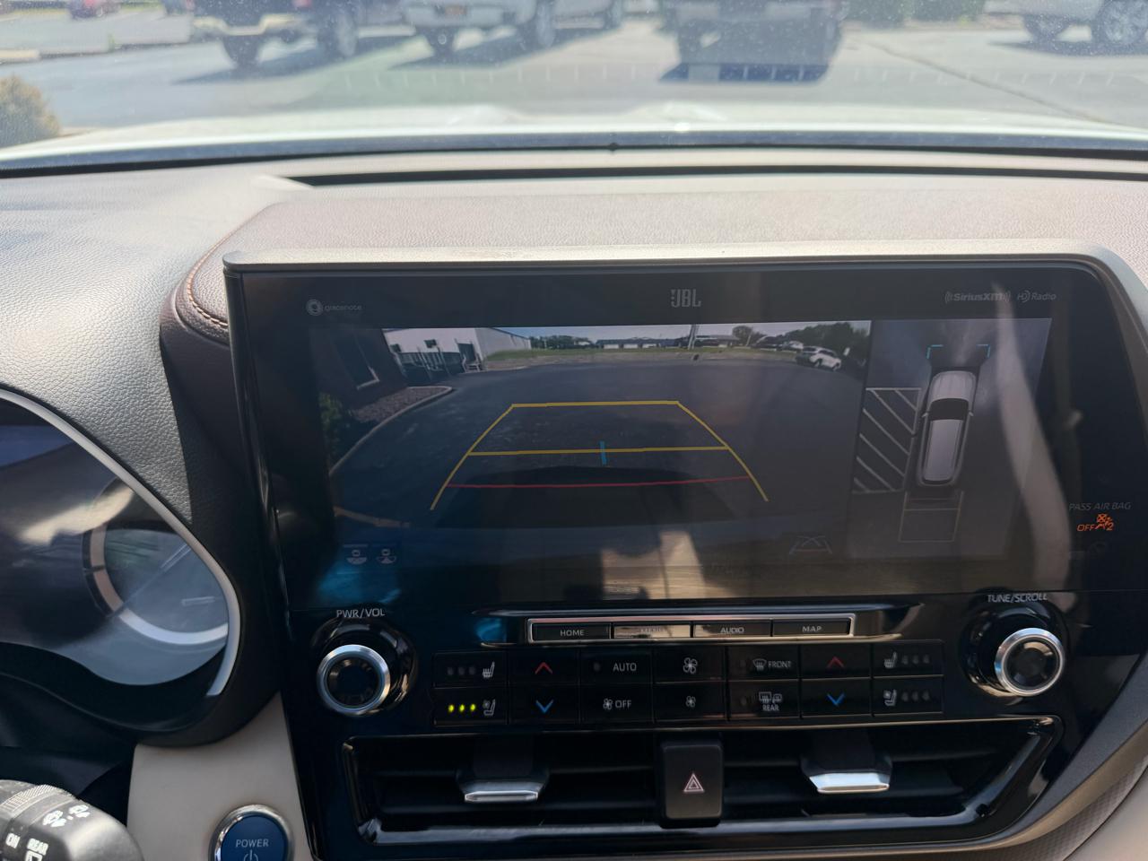 Toyota Highlander Hybrid Limited AWD (Natl) 2022