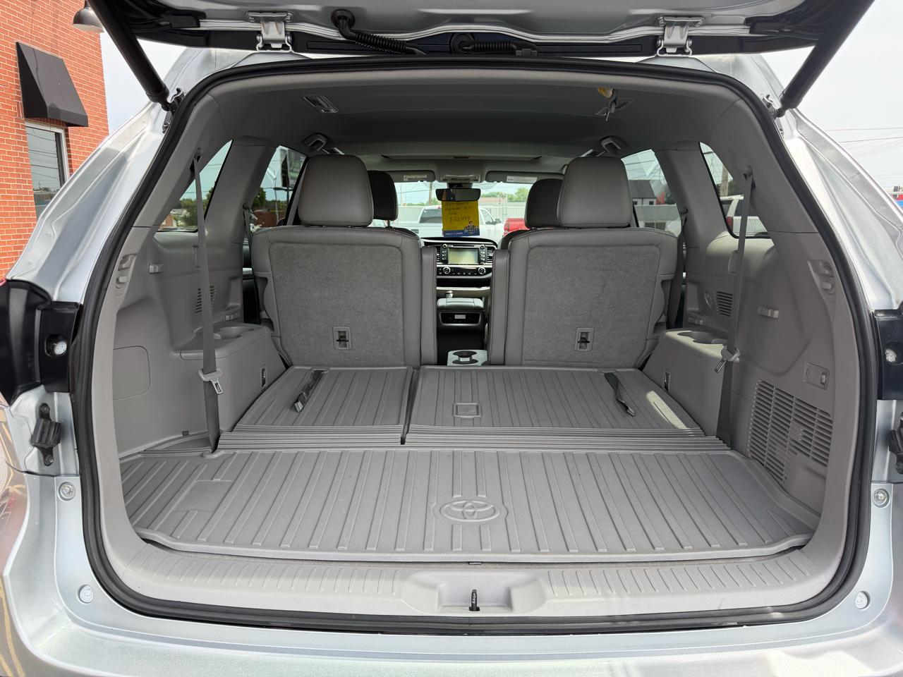 2019 Toyota Highlander XLE - Photo 9