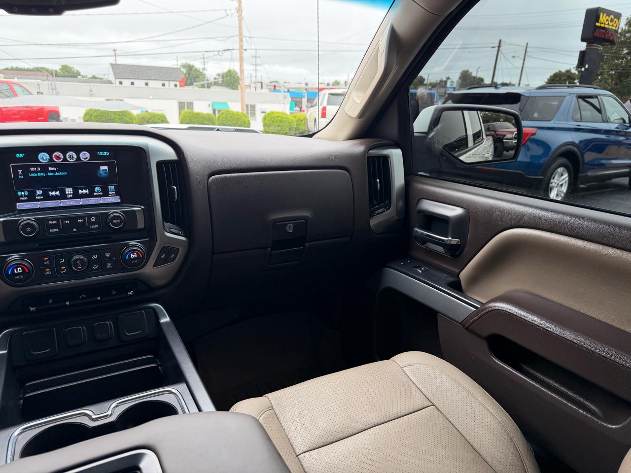 Chevrolet Silverado 1500 4WD Crew Cab 143.5" LT w/2LT 2016