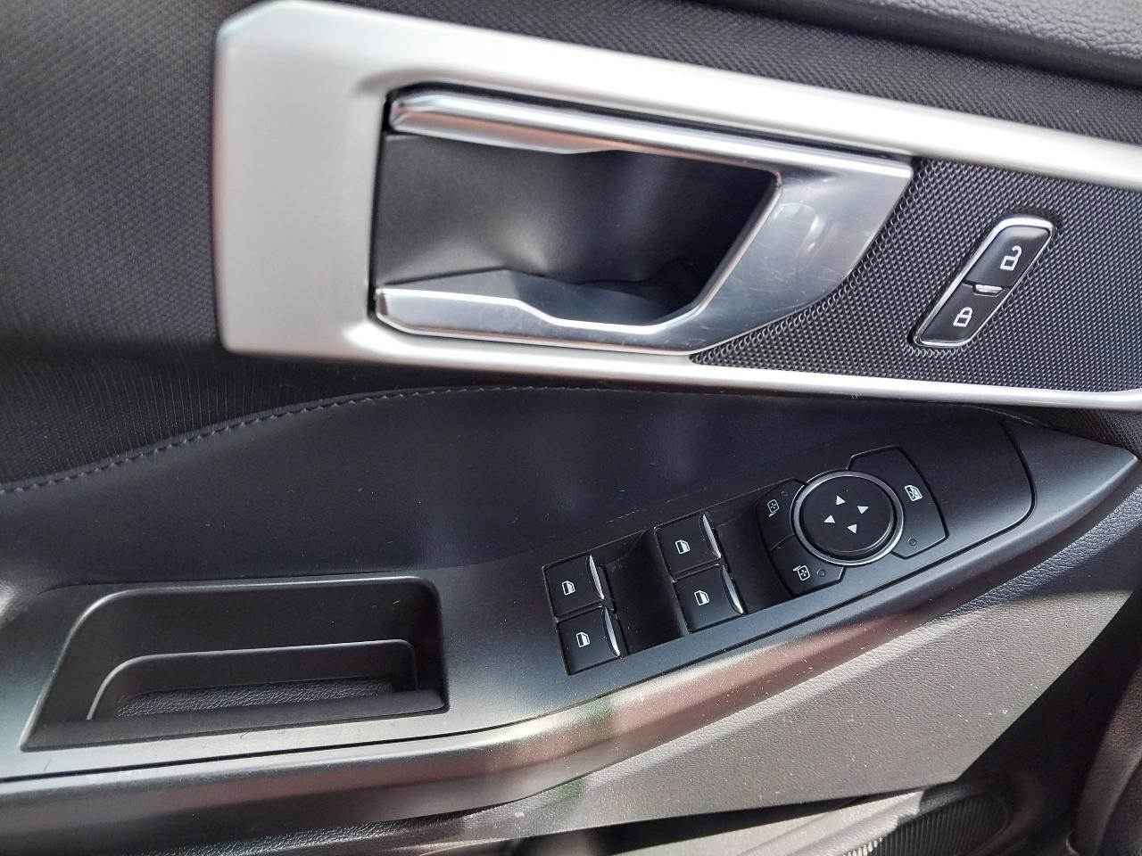 Ford Explorer XLT 4WD 2020