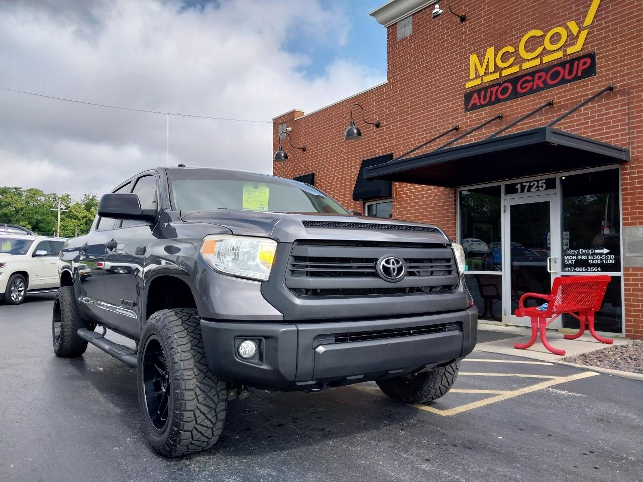 Toyota Tundra 4WD Truck CrewMax 5.7L FFV V8 6-Spd AT TRD Pro (Natl) 2016