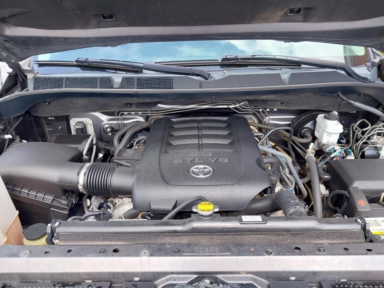 Toyota Tundra 4WD Truck CrewMax 5.7L FFV V8 6-Spd AT TRD Pro (Natl) 2016