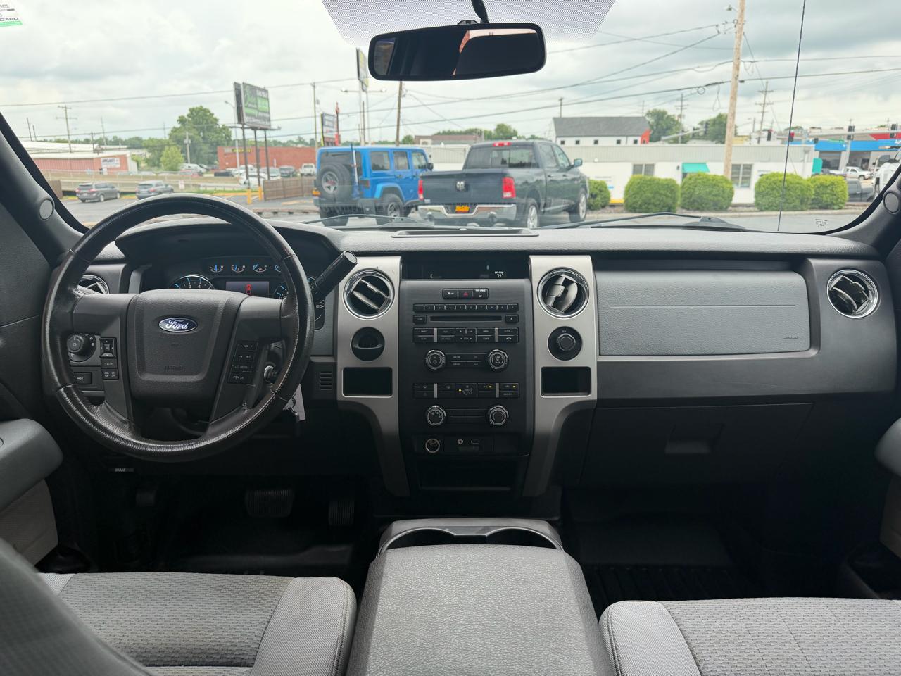 Ford F-150 XLT SuperCrew 2WD 2012