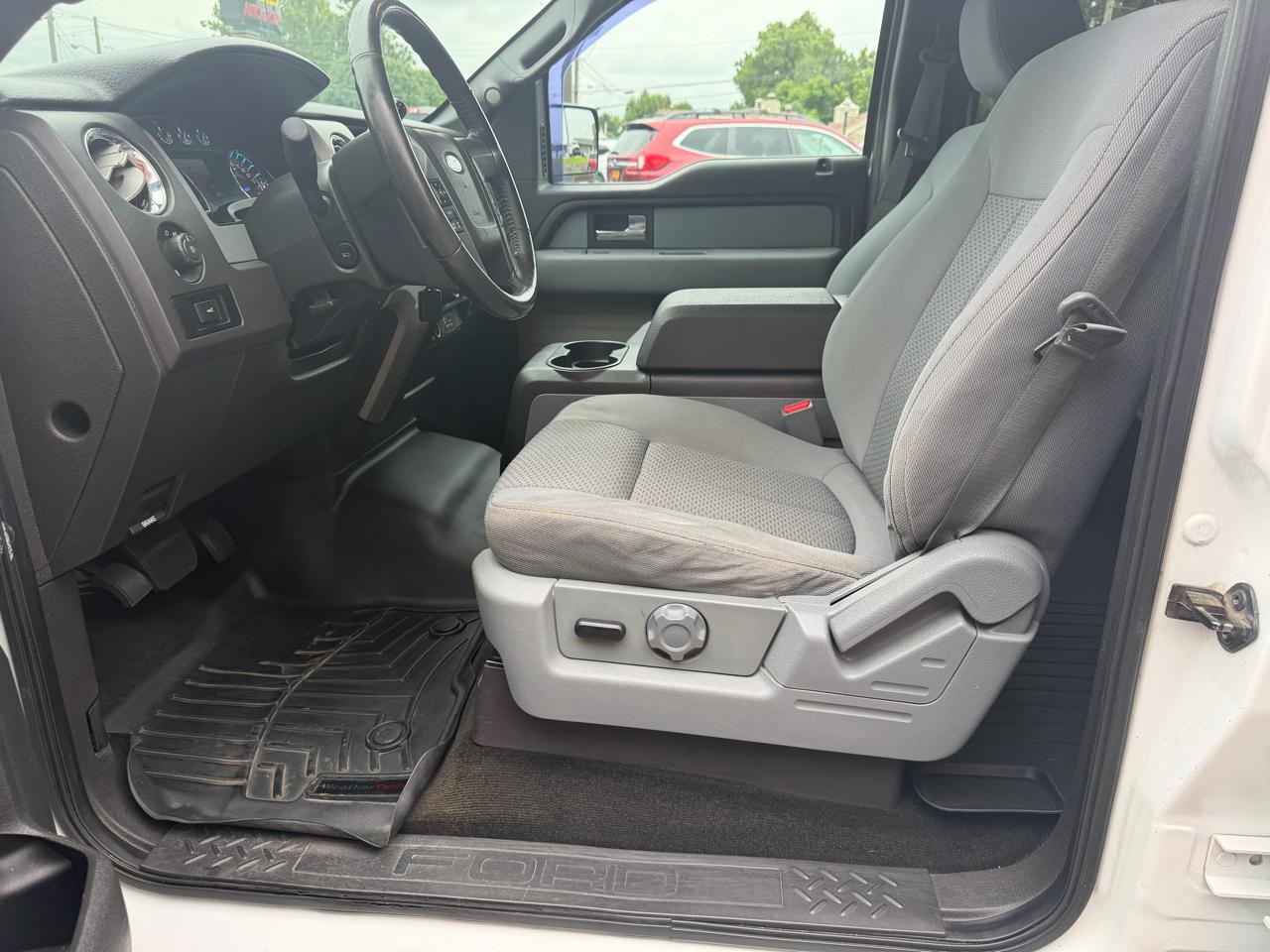 Ford F-150 XLT SuperCrew 2WD 2012