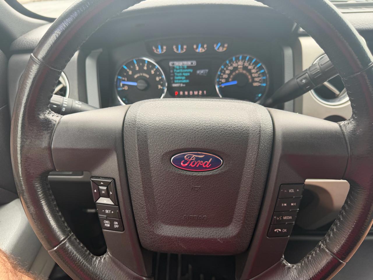 Ford F-150 XLT SuperCrew 2WD 2012
