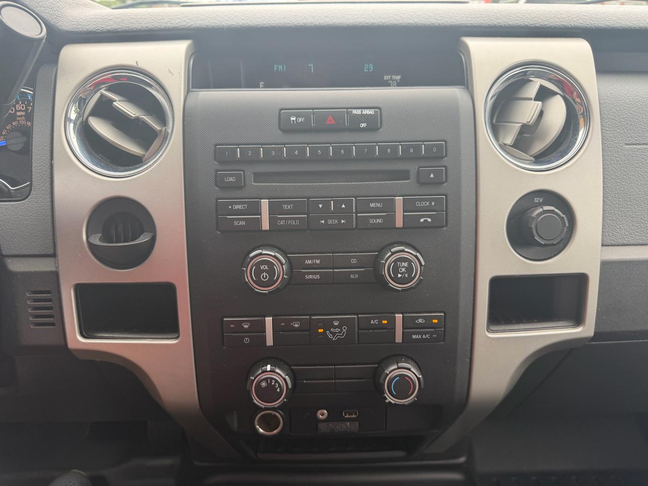 Ford F-150 XLT SuperCrew 2WD 2012