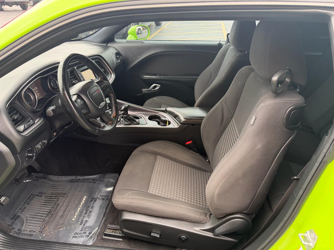 Dodge Challenger 2dr Cpe R/T 2015
