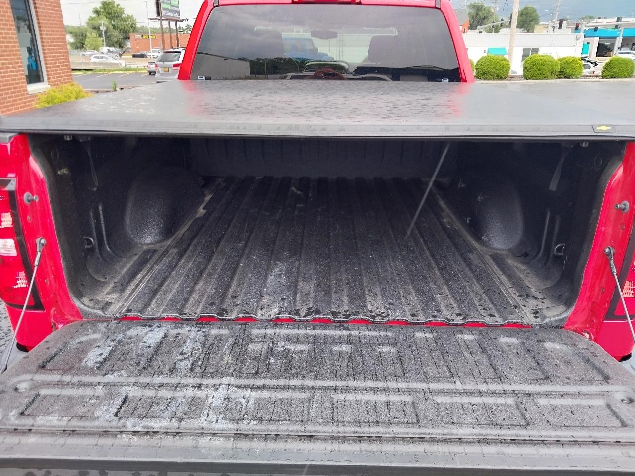Chevrolet Silverado 1500 4WD Crew Cab 143.5" LT w/1LT 2018
