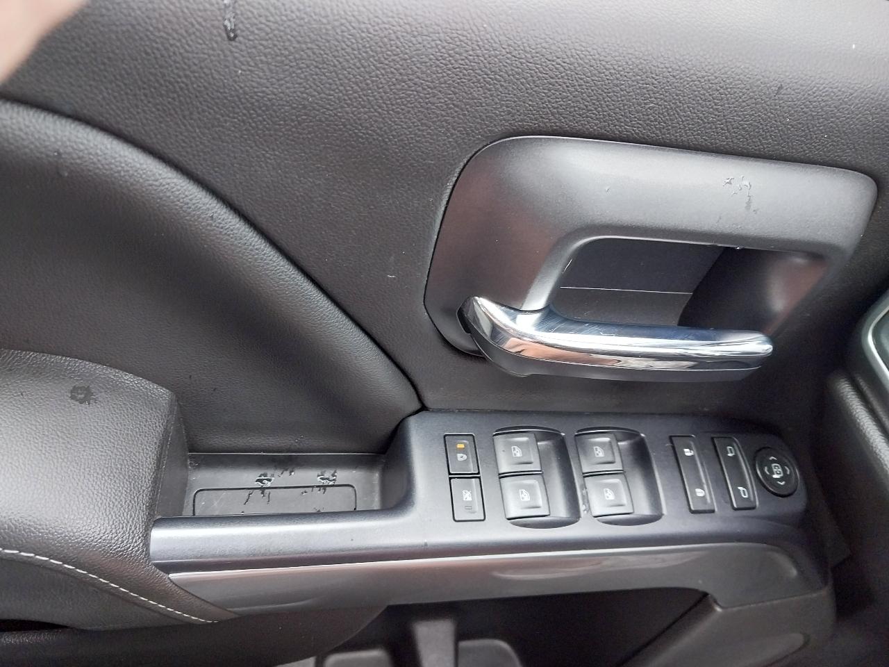 Chevrolet Silverado 1500 4WD Crew Cab 143.5" LT w/1LT 2018