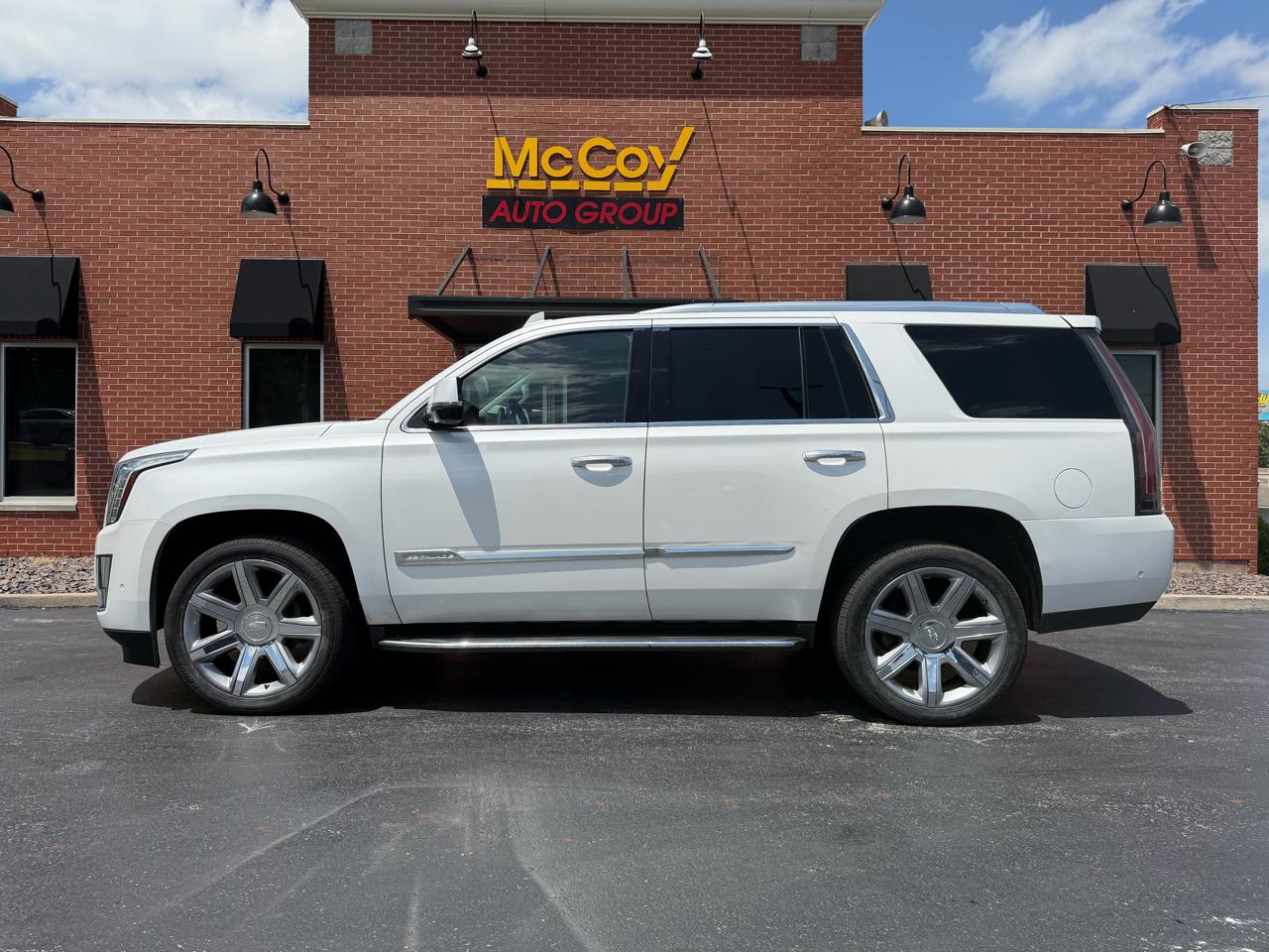 Cadillac Escalade 4WD 4dr Luxury 2017