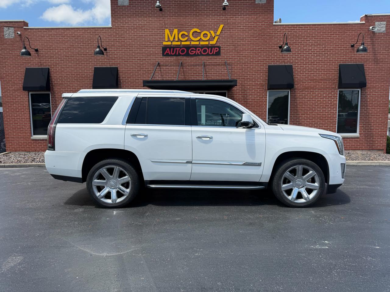Cadillac Escalade 4WD 4dr Luxury 2017