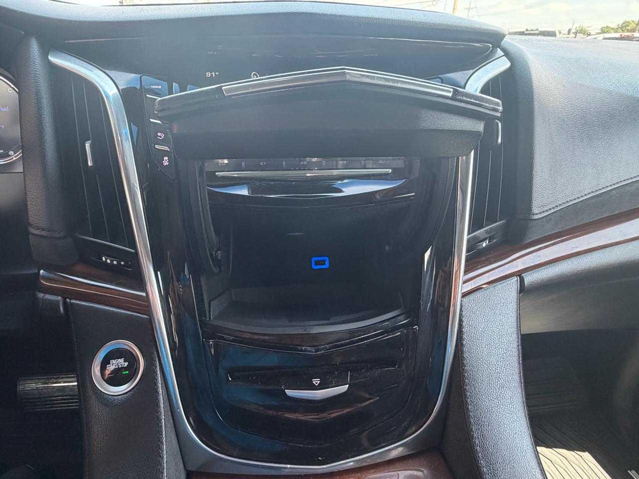 Cadillac Escalade 4WD 4dr Luxury 2017