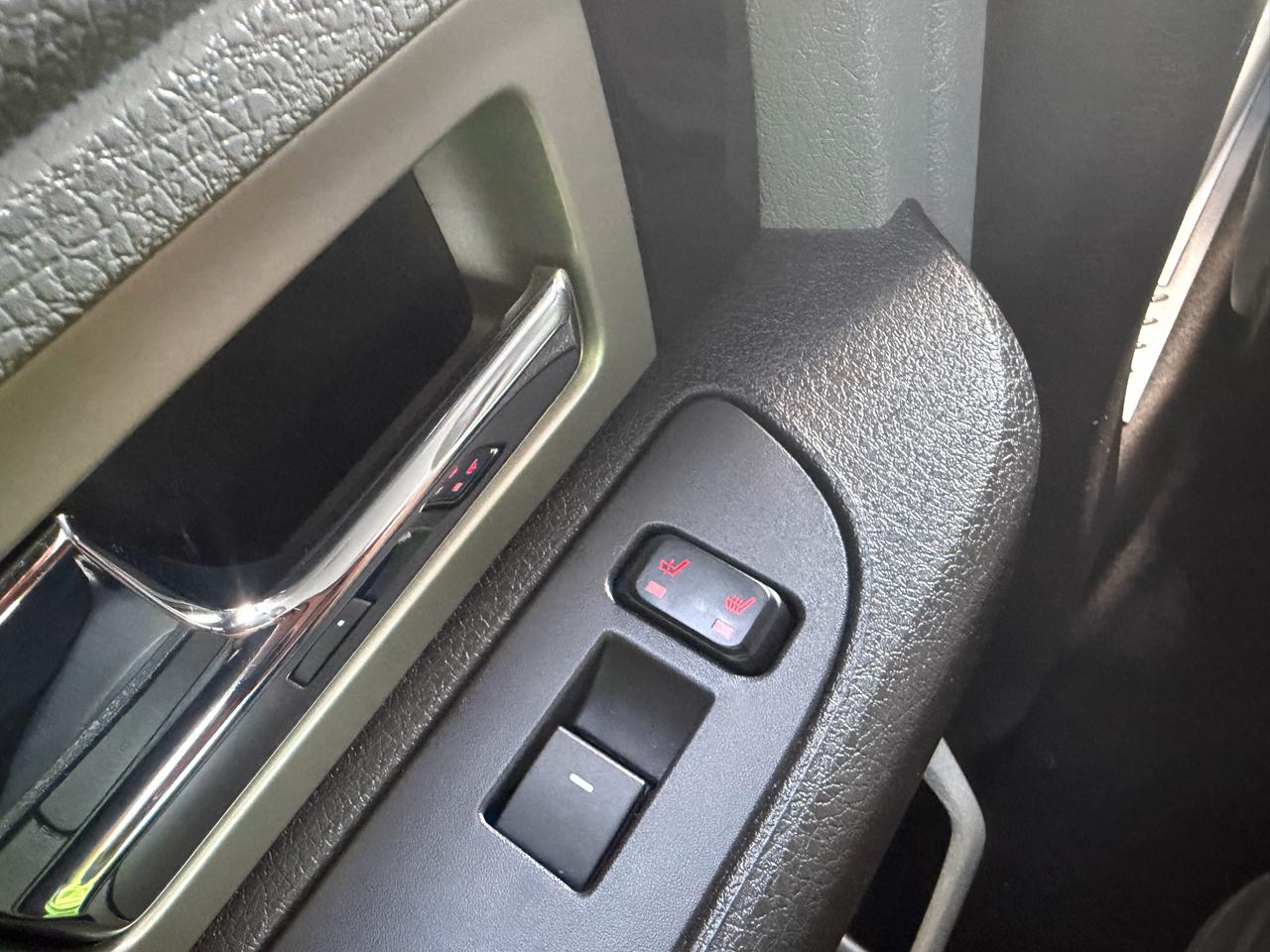 Ford F-150 Platinum SuperCrew 4WD 2012