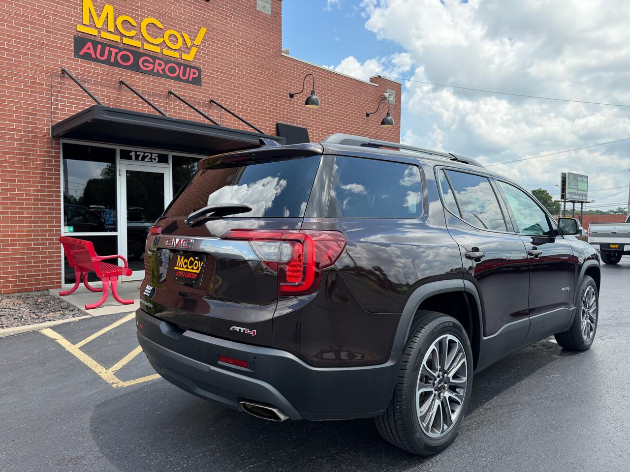 GMC Acadia AWD 4dr AT4 2020