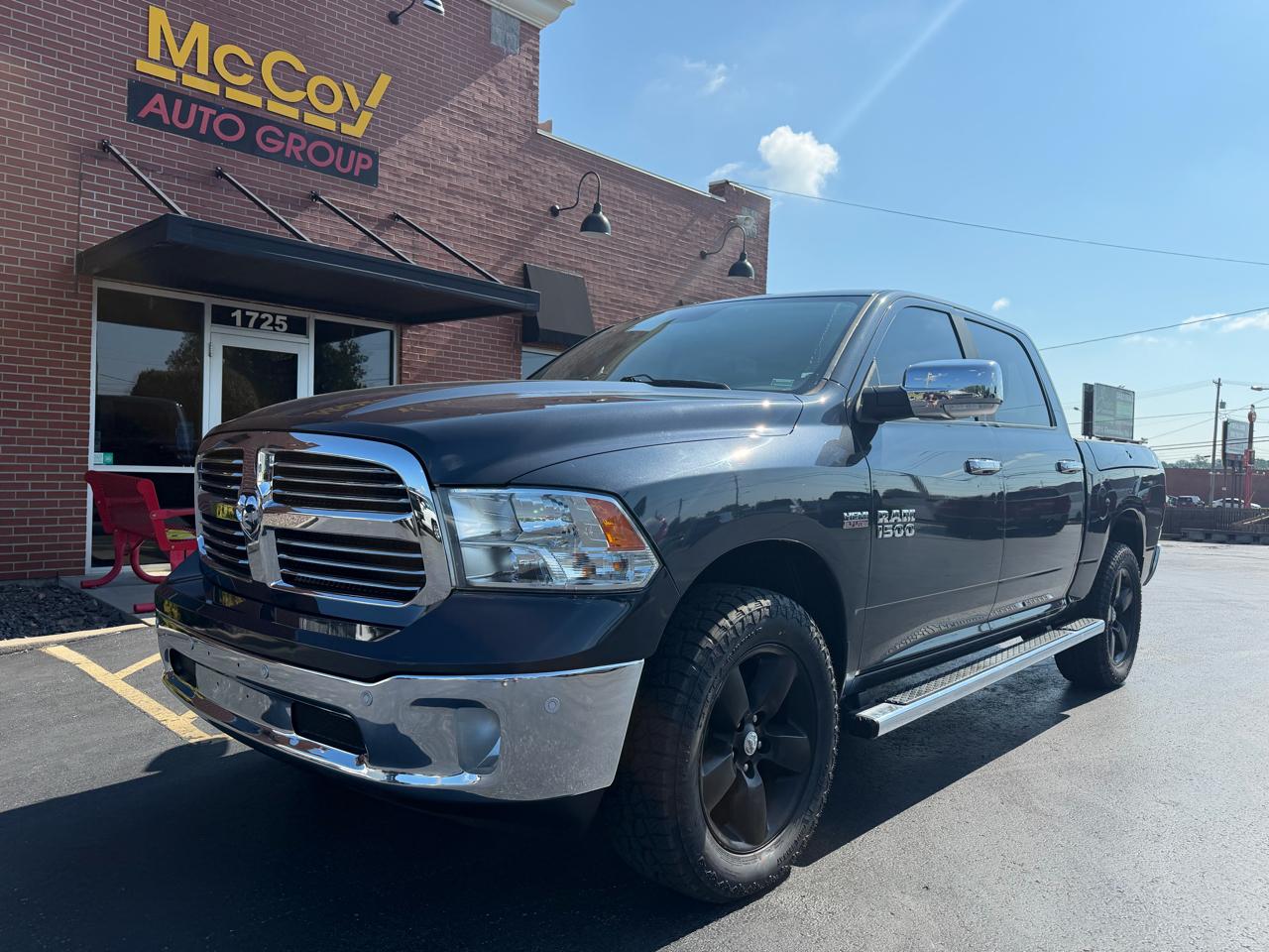 2017 RAM 1500 Big Horn 4x4 Crew Cab 5'7" Box
