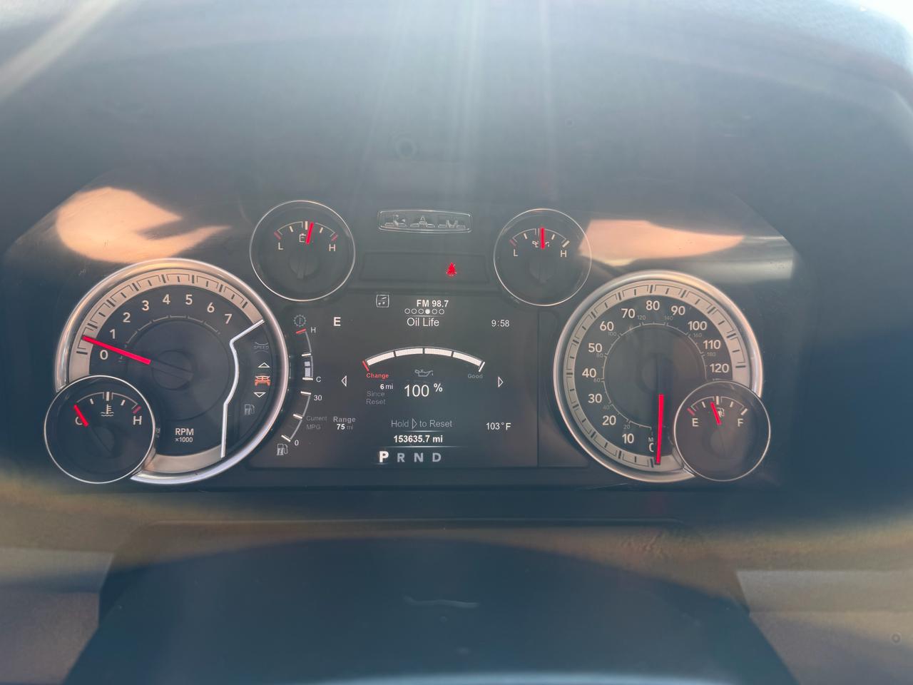 RAM 1500 Big Horn 4x4 Crew Cab 5'7" Box 2017