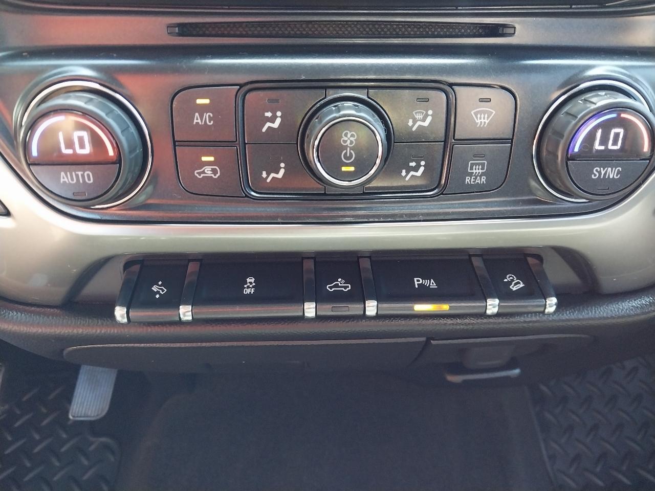 Chevrolet Silverado 2500HD 4WD Crew Cab 153.7" LT 2017