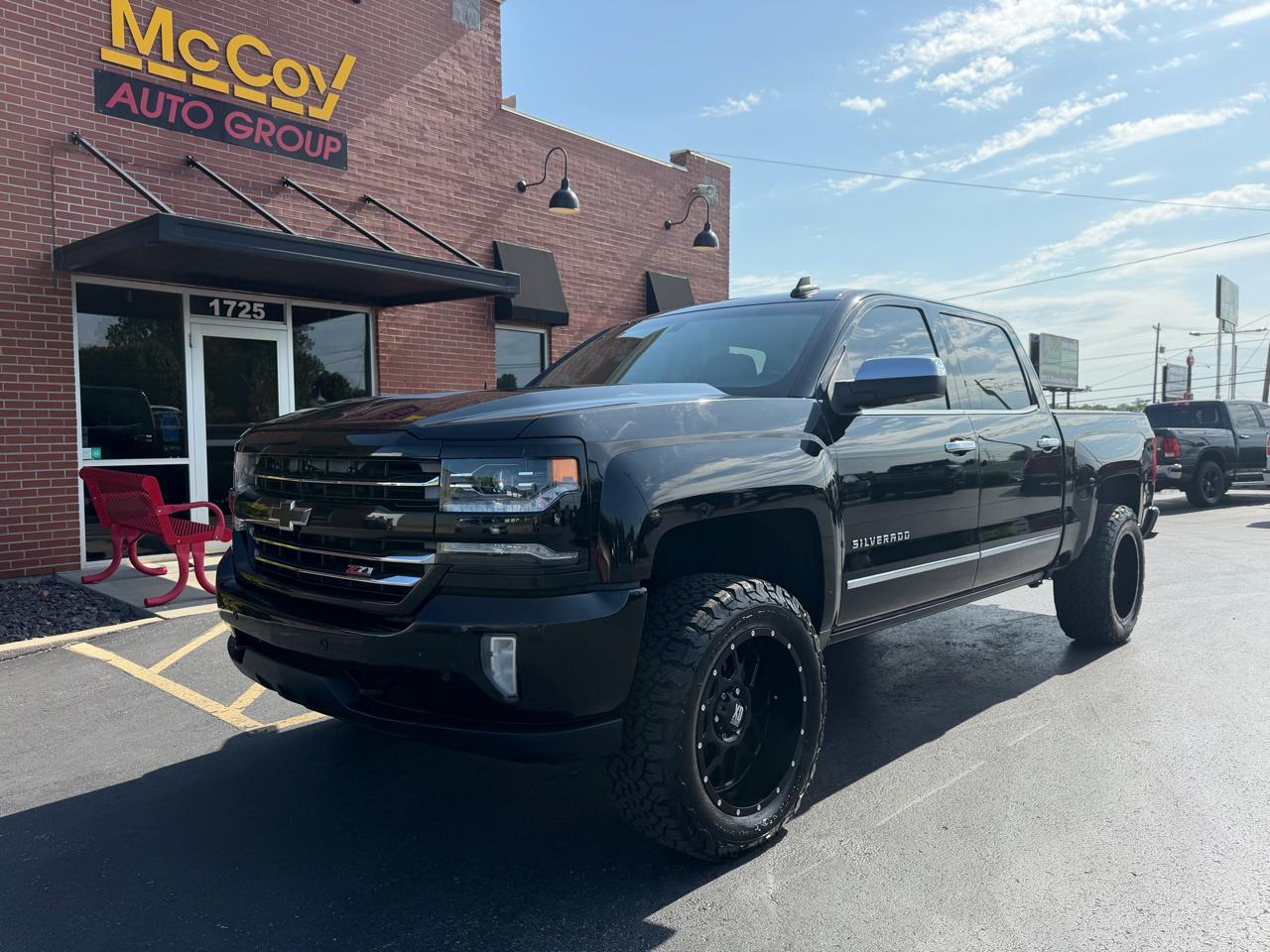 2017 Chevrolet Silverado 1500 4WD Crew Cab 143.5" LTZ w/2LZ