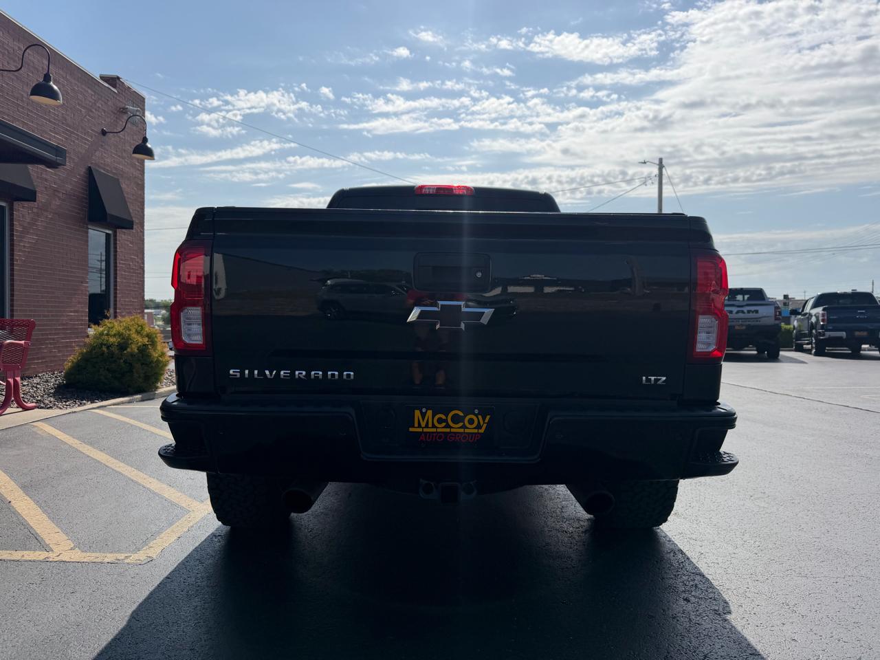 Chevrolet Silverado 1500 4WD Crew Cab 143.5" LTZ w/2LZ 2017