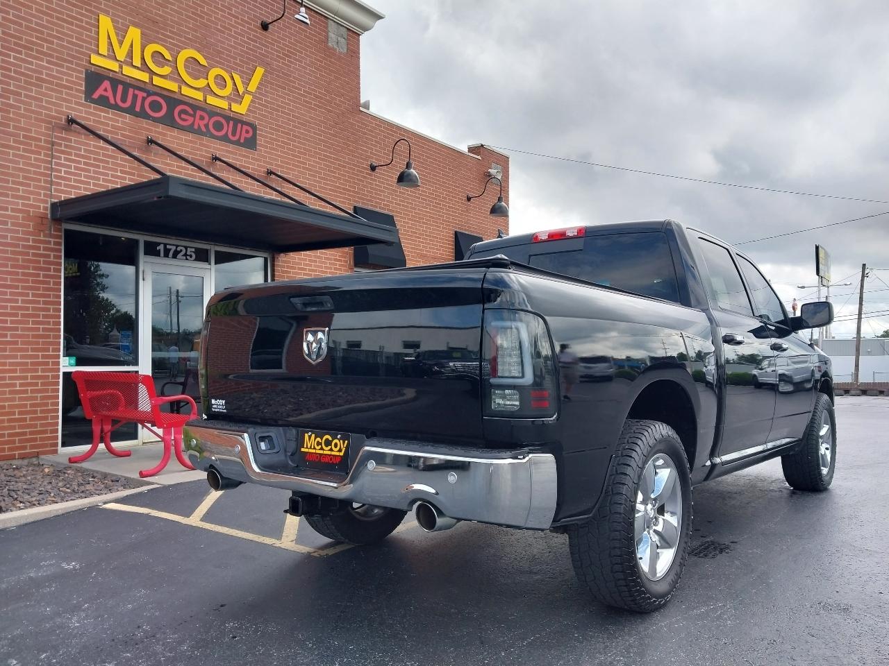 RAM 1500 4WD Crew Cab 140.5" Big Horn 2014